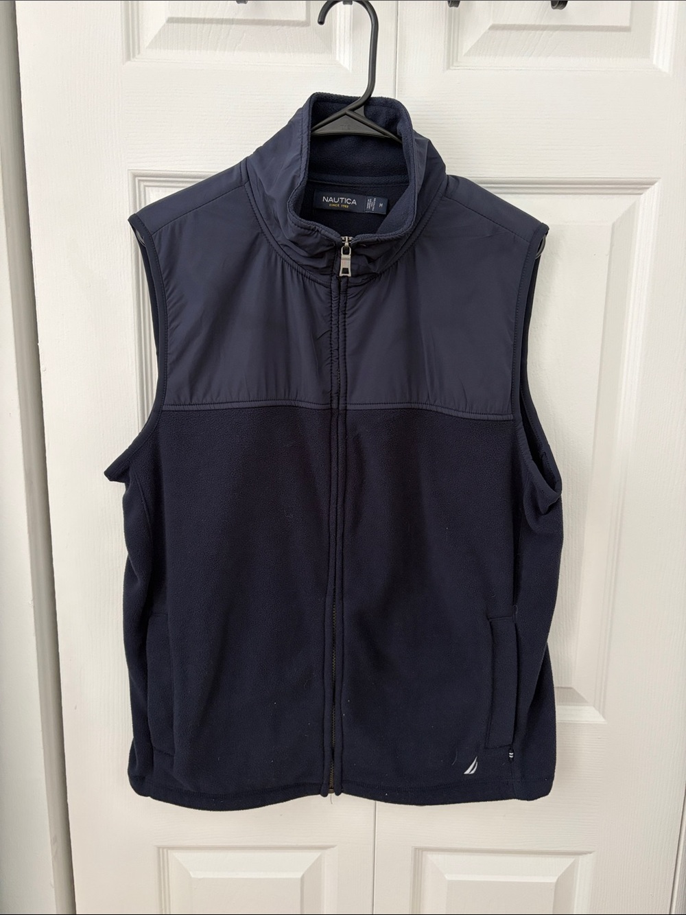 Nautica Men’s Dark Navy Full-Zip Sleeveless Vest
